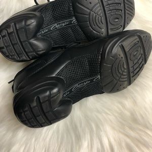 Capezio Black Fierce Dansneaker SZ 7.5